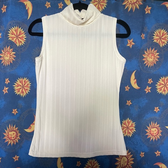 Fairweather Beechers Brook mock neck sleeveless top - Picture 8 of 8
